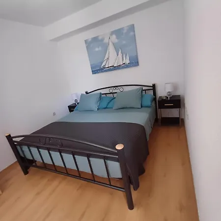 Ambiente Apartment *