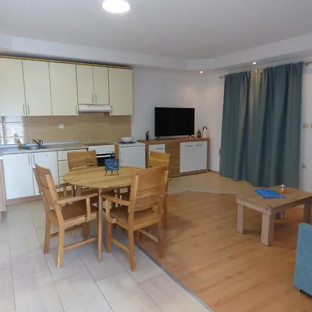 Ambiente Apartment *